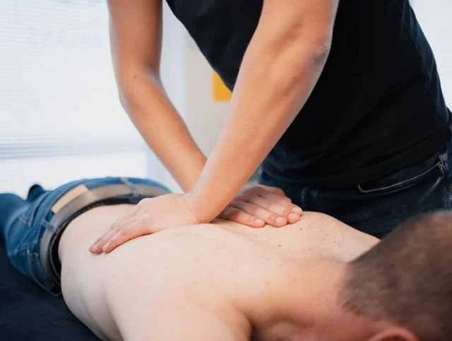 Hernia-pijn aanpakken? Deze gerichte oefeningen helpen u vooruit!